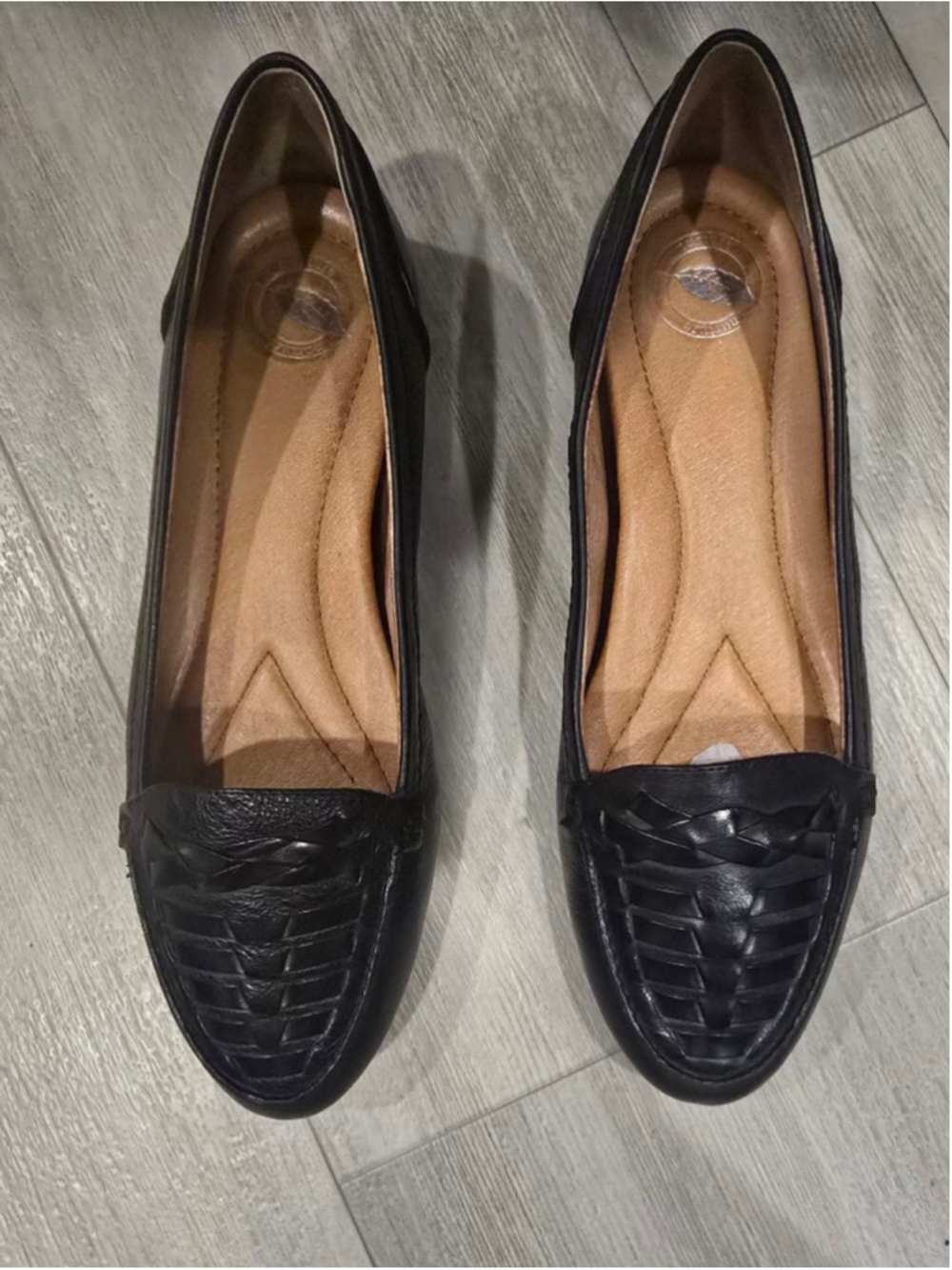 Women's Nuture Black Leather Loafers Size 8